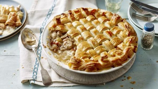 Chicken and bacon lattice pie