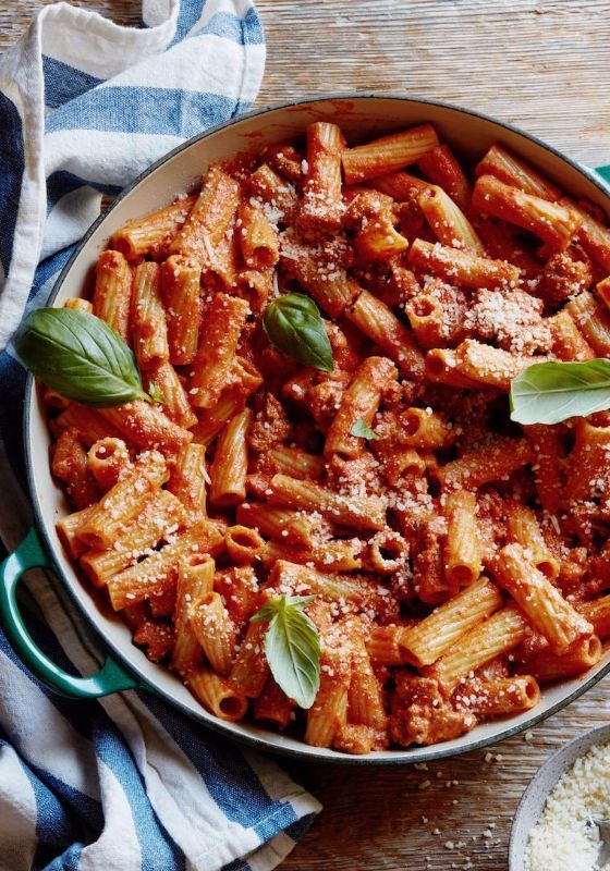 Chicken Rigatoni with Vodka Sauce