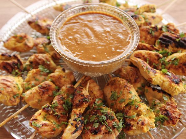 Chicken Satay with Peanut Sauce