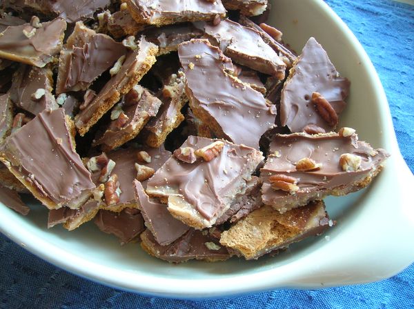 Chocolate Toffee Graham Treats