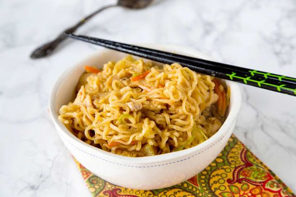 Chow Mein Noodles with Chicken