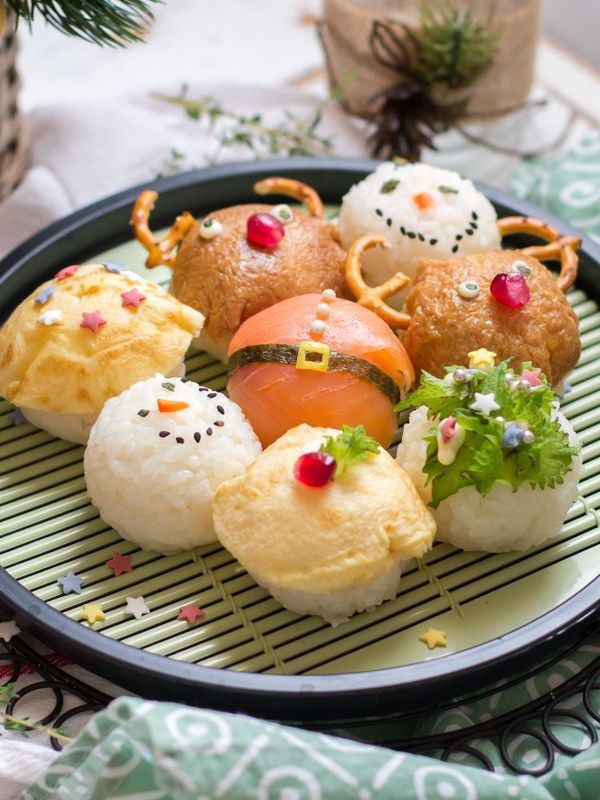 Christmas Sushi Balls (Temarizushi