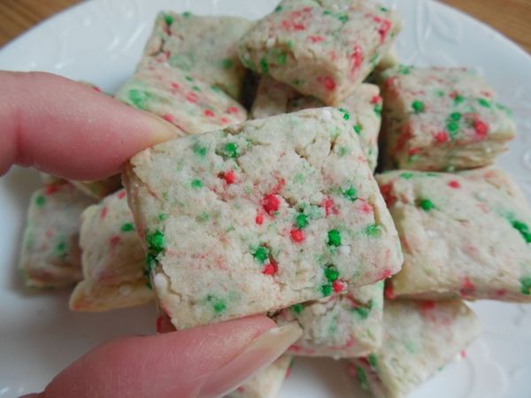 Christmas yogurt shortbread