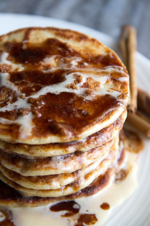 Cinnamon Roll Greek Yogurt Pancakes