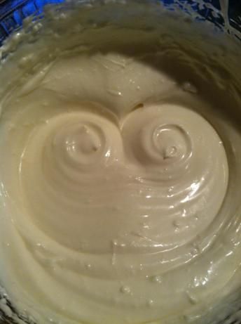 Cinnamon Roll Icing