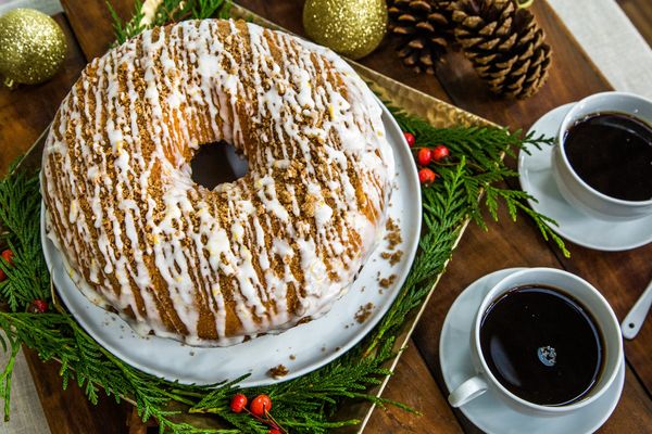 Cinnamon Streusel Cake