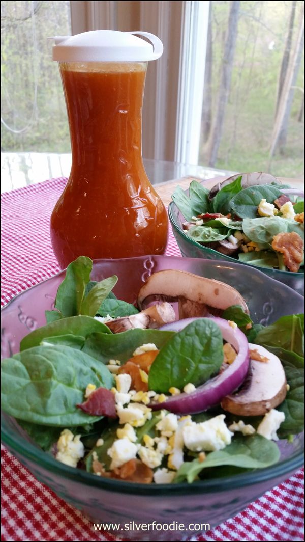 Classic Spinach Salad