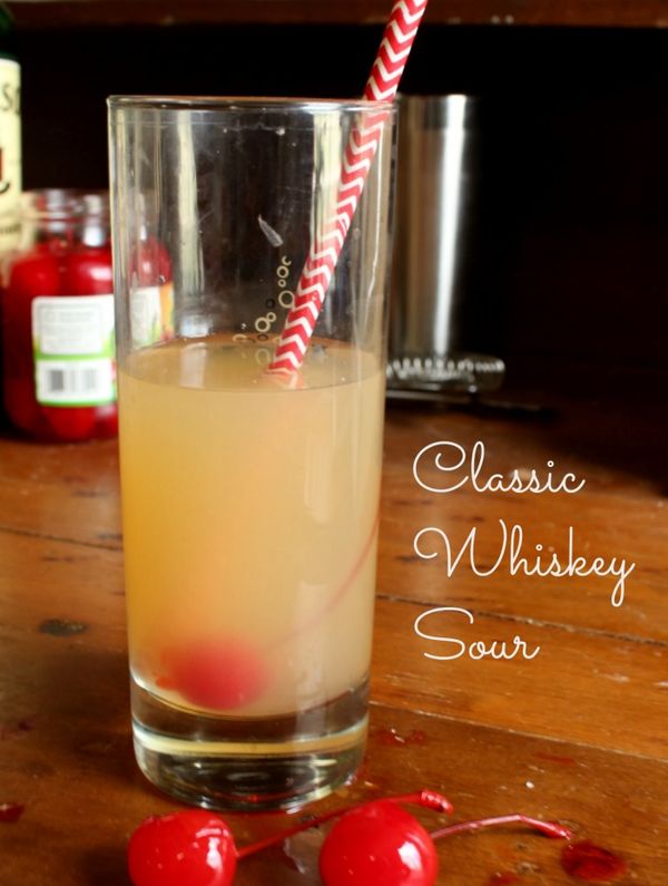 Classic Whiskey Sour Cocktail