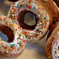 Clean Eating Baked Donuts