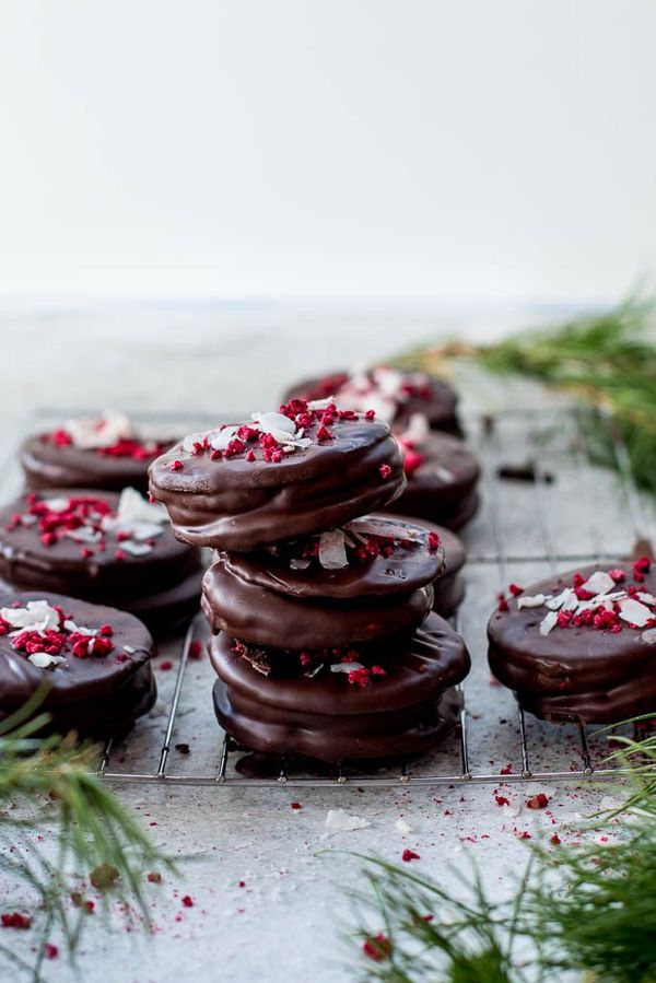 Coconut & Raspberry Wagon Wheels