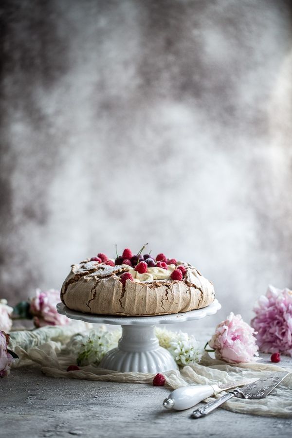 Coffee and cream pavlova