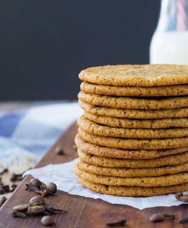 Coffee Cookies with Clove