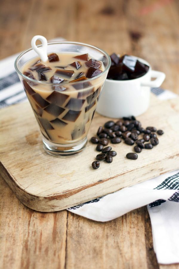 Coffee Jelly Almond Milk Tea