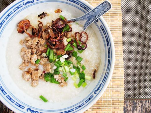 Congee (Rice Porridge with Minced Pork and Crispy Shallots