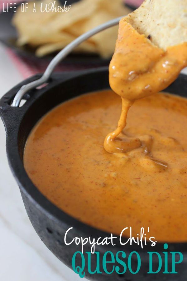 Copycat Chili's Queso Dip