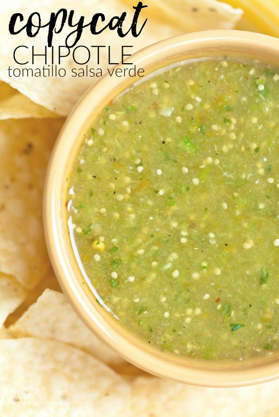 Copycat Chipotle Tomatillo Salsa Verde