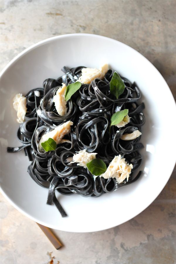 Crab and Garlic Cream Squid Ink Pasta