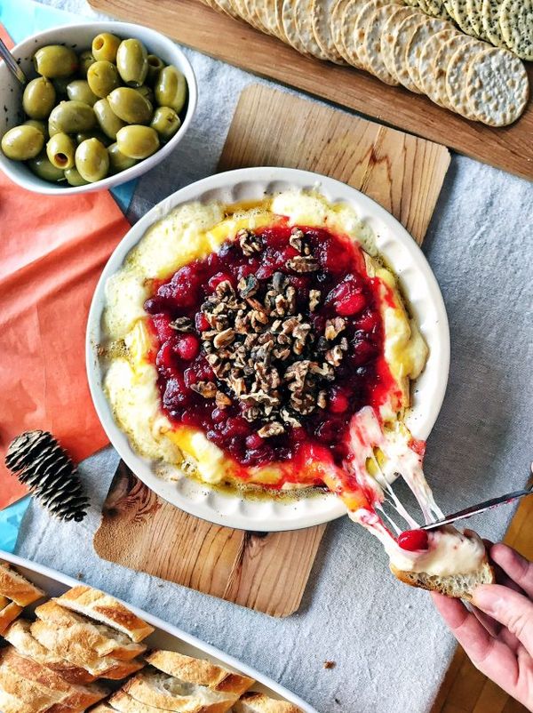 Cranberry Baked Brie with Toasted Walnuts