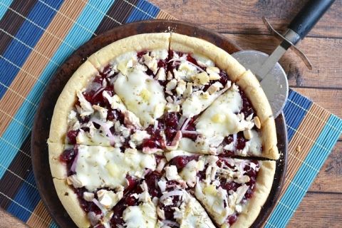 Cranberry Chicken Pizza