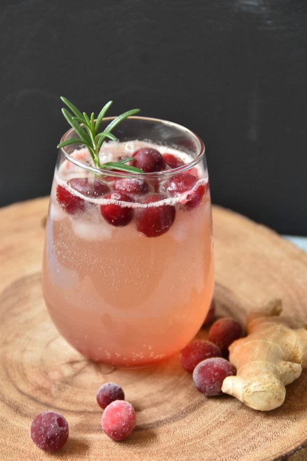 Cranberry ginger orange bourbon fizz: A Holiday cocktail