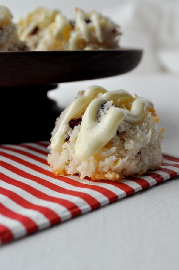 Cranberry White Chocolate Macaroons