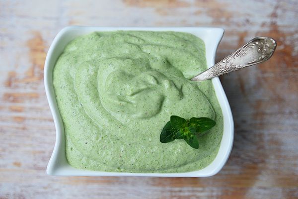 Creamy Avocado & Spinach Dip