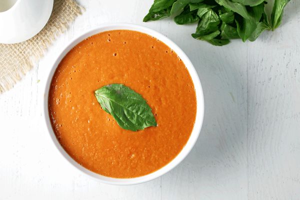 Creamy Vegan Tomato Basil Soup