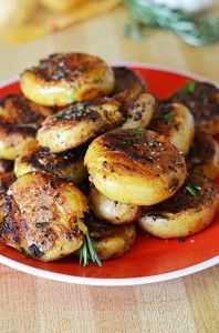 Crispy-Outside Creamy-Inside Garlic Herb Potatoes