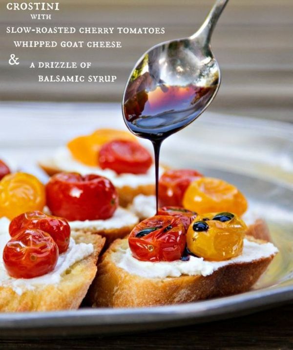 Crostini with goat cheese, slow-roasted tomatoes & balsamic syrup