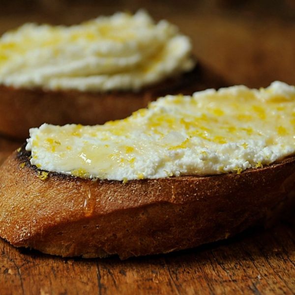 Crostini with Ricotta, Honey and Lemon Zest