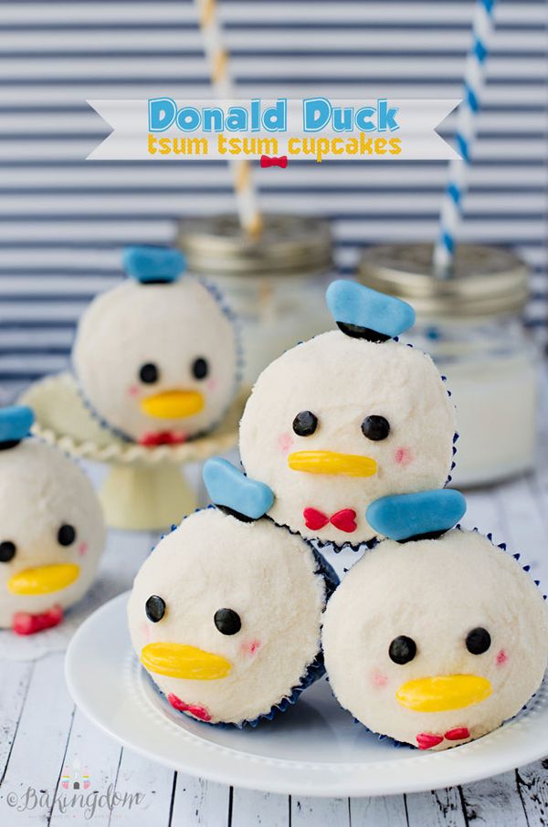 Donald Duck Tsum Tsum Cupcakes