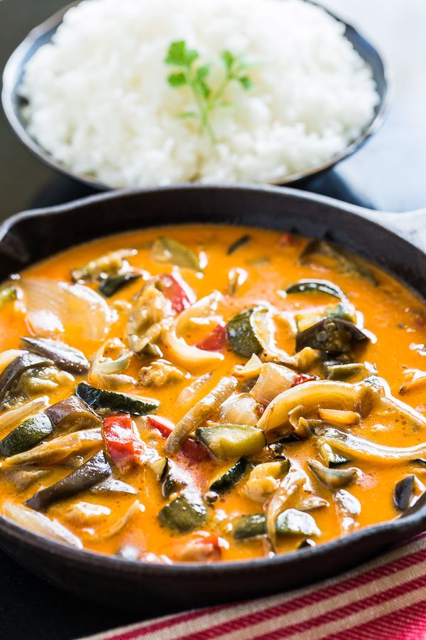 Easiest Roasted Veggie Thai Curry