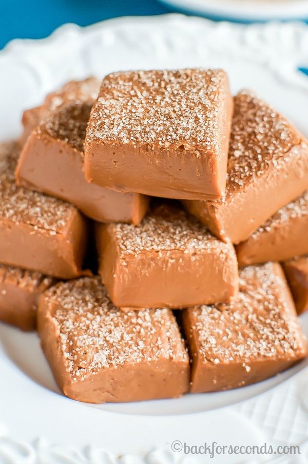 Easy Cinnamon Snickerdoodle Fudge