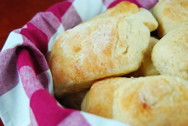 Easy Dinner Rolls