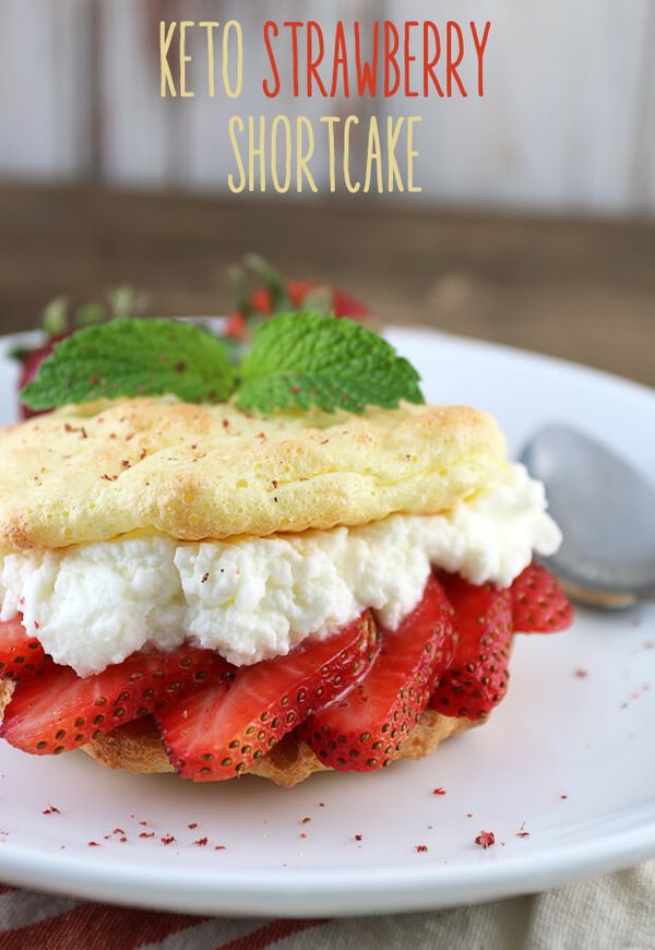 Easy Keto Strawberry Shortcakes