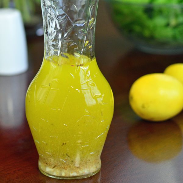 Easy Lemon Vinaigrette Salad Dressing