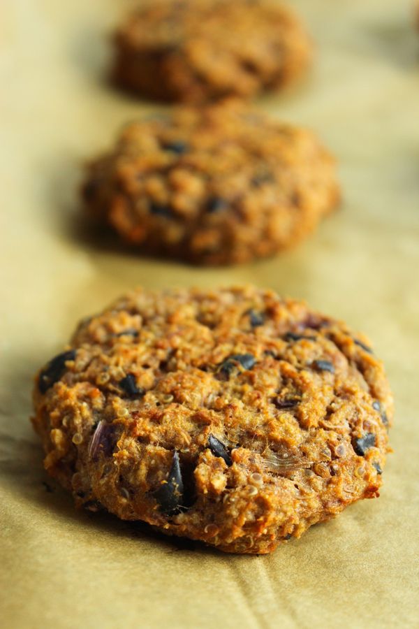 Easy Sweet Potato Cakes with Quinoa and Black Beans