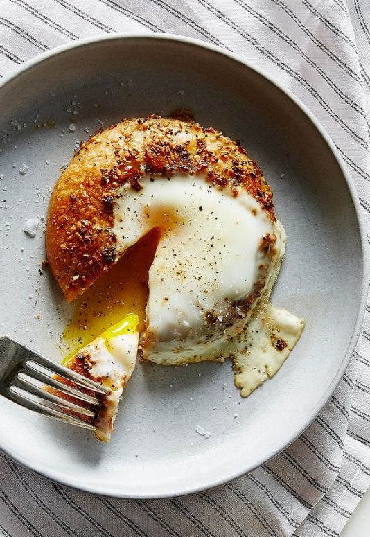 Egg in a Bagel Hole