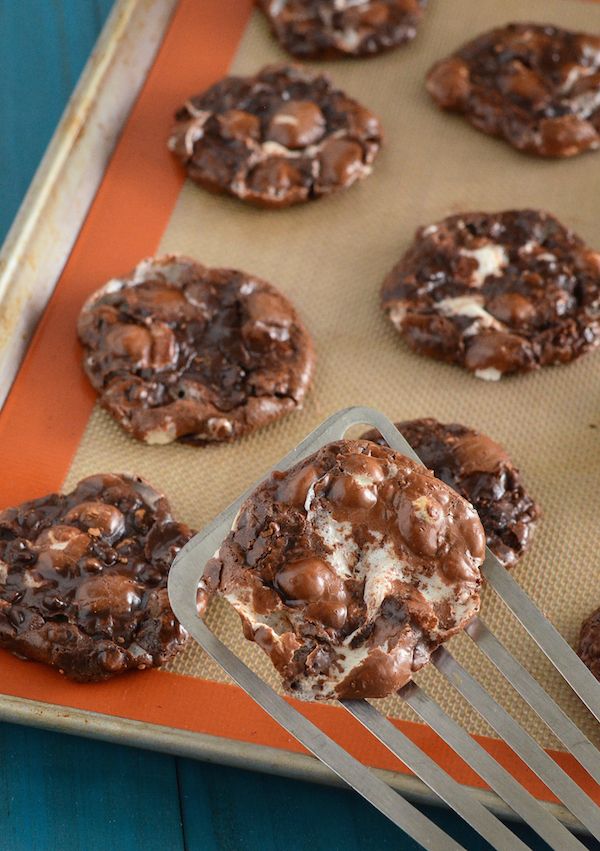 Flourless Chocolate Fudge Marshmallow Cookies