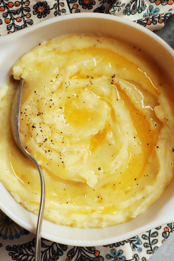 Fluffy Buttermilk-Mashed Potatoes