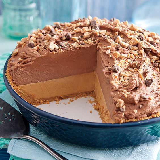 Fluffy Peanut Butter Chocolate Pie