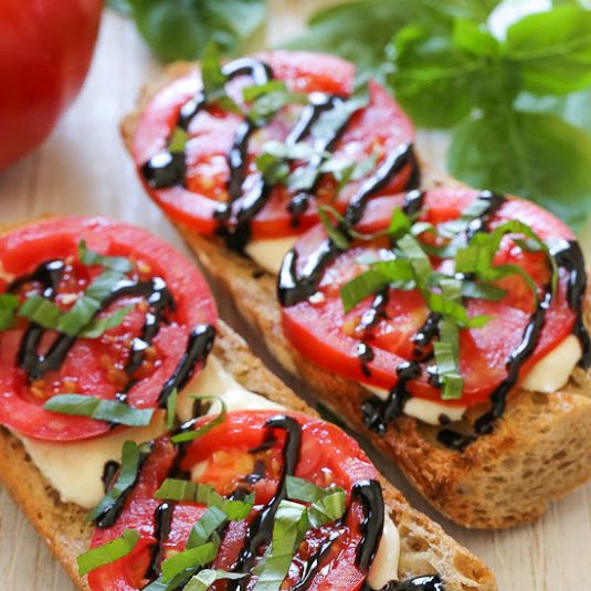 French Bread Pizza Caprese