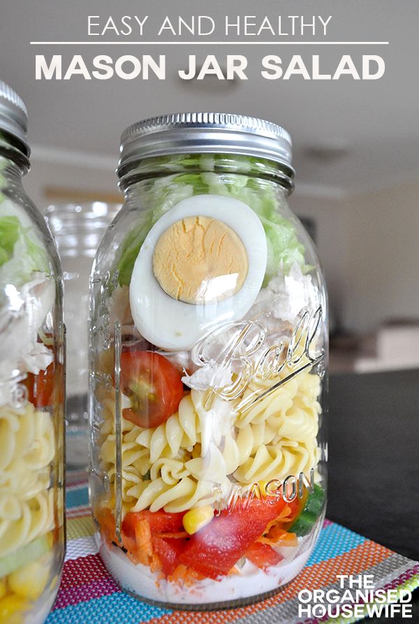 French Vinaigrette Mason Jar Salad