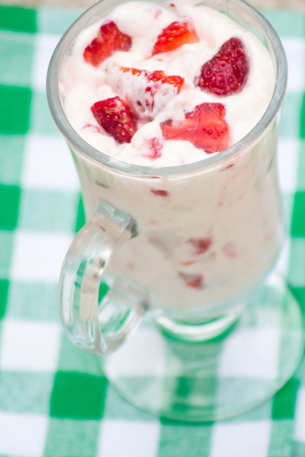 Fresas con Crema Strawberries and Cream