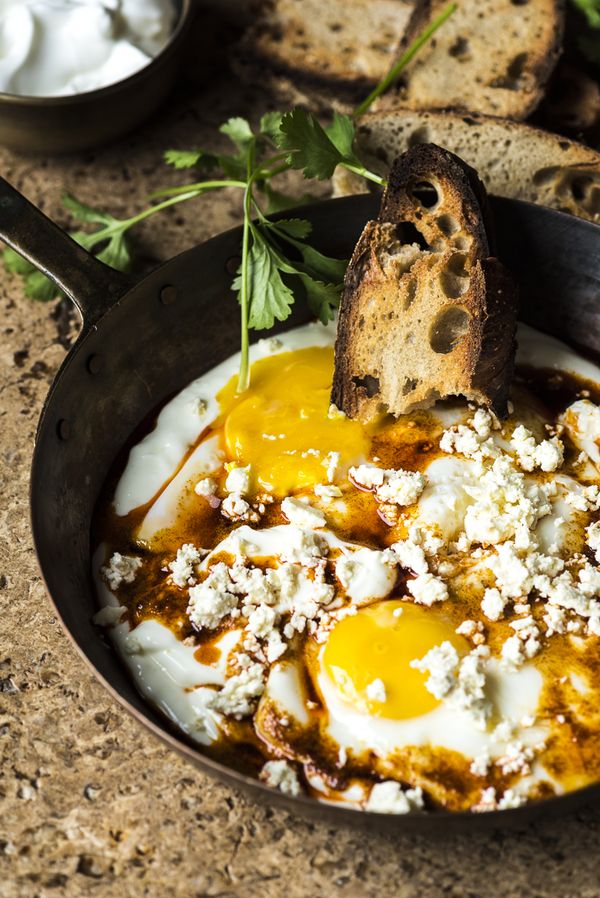 Fried Eggs in Garlicky Yoghurt with Feta Cheese