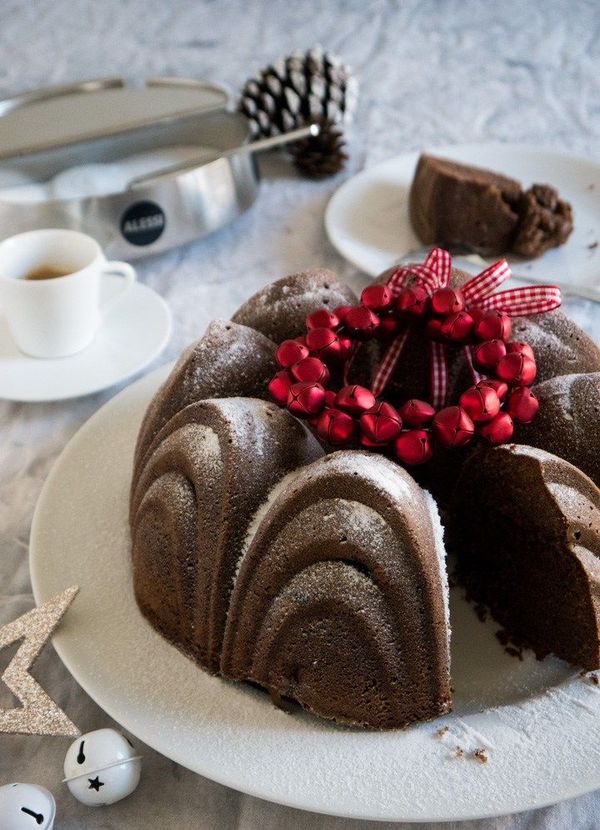 German Mulled Wine Cake for Christmas