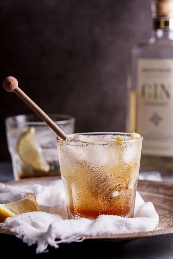 Gin cocktail with honey and lemon cordial