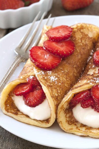 Gluten Free Strawberry Cheesecake Pancakes