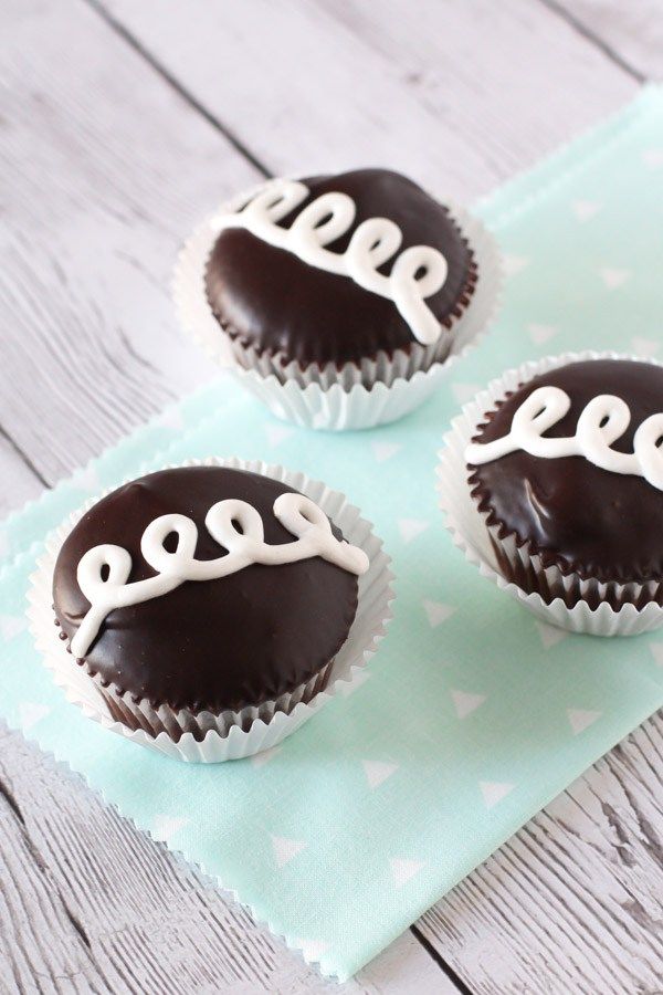 Gluten free vegan hostess cupcakes