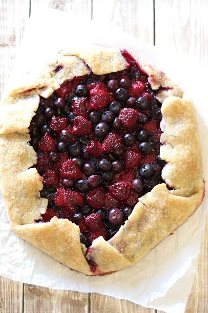 Gluten free vegan rustic berry pie